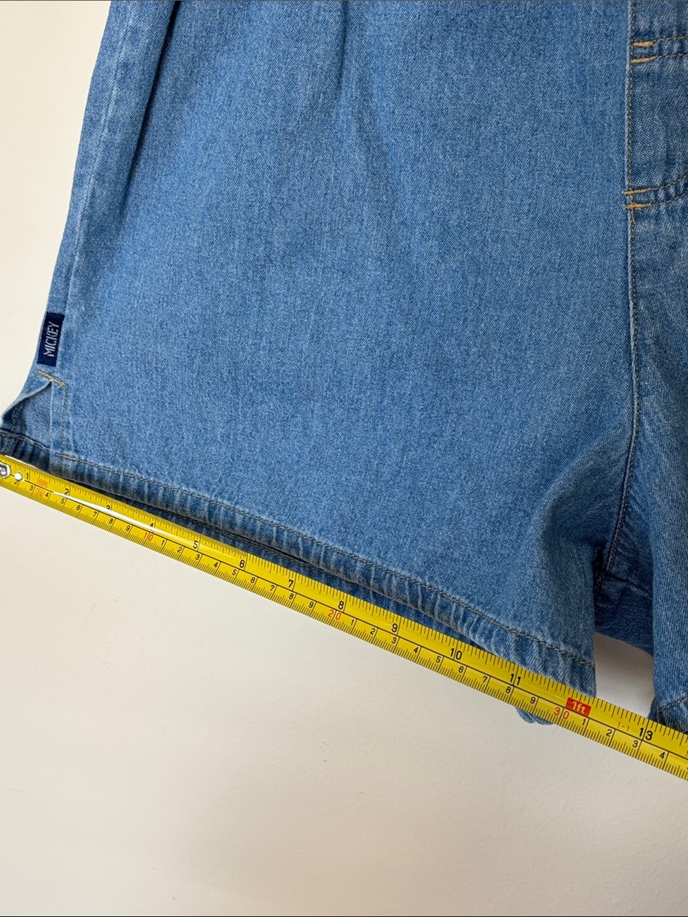 Vintage 90s Women’s Denim Mickey Mouse Elastic Waist Embroidered Shorts Relaxed - Picture 8 of 13